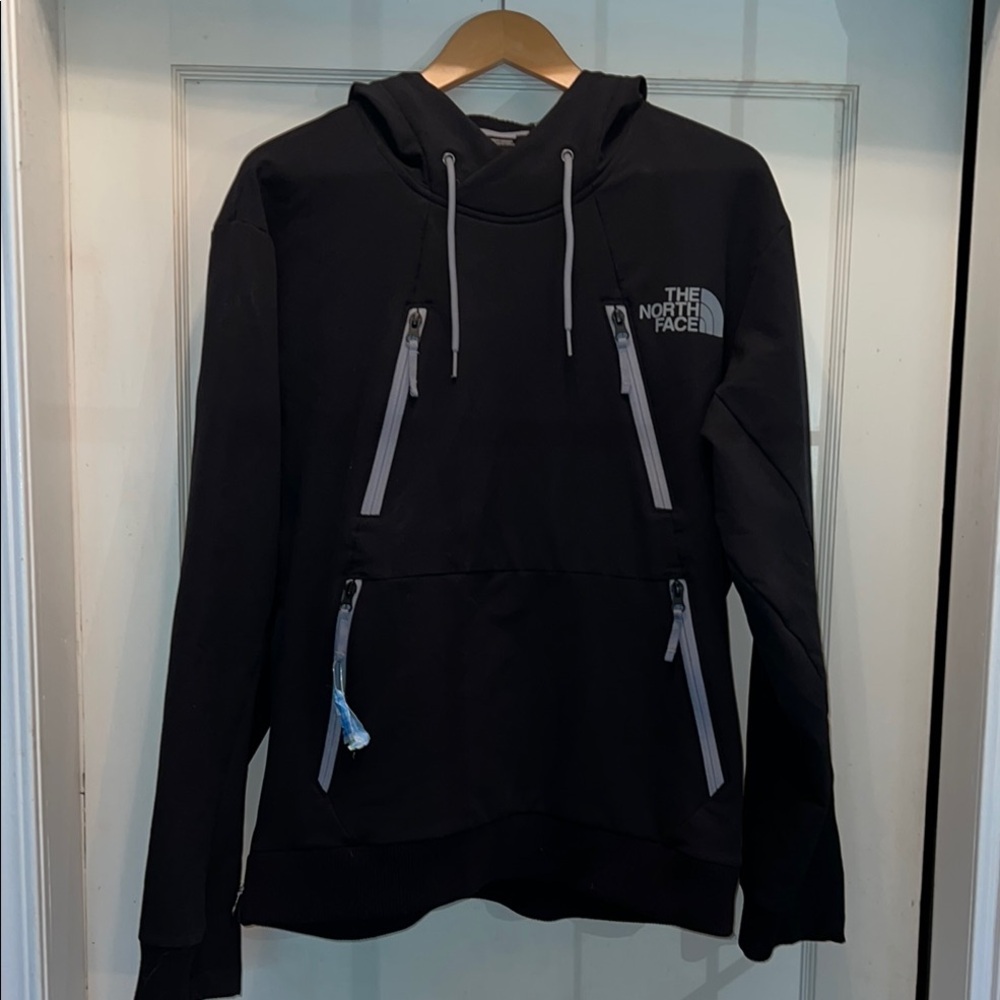 The North Face Tekno pullover Black Hoodie with Gray Accents